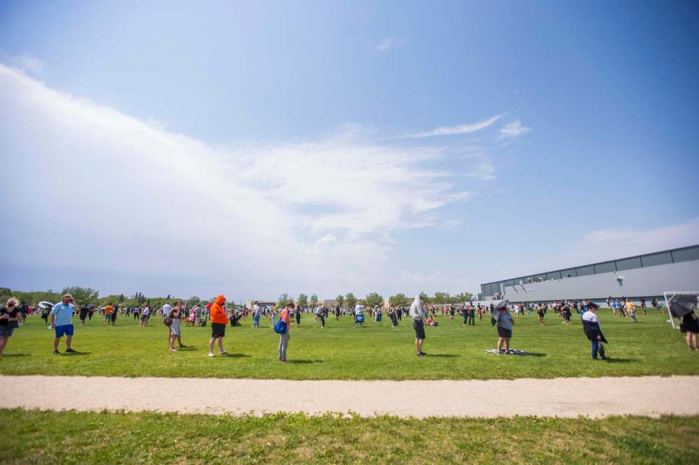 As part of a pilot project, the vaccine clinic at the northwest Winnipeg soccer complex was offering about 3,000 Pfizer shots to eligible walk-in clients over a three-day period. (Mikaela MacKenzie / Winnipeg Free Press)