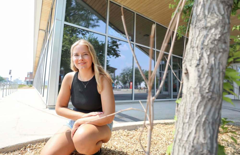 Catherine Goltz is pursuing a master's degree at Wilfrid Laurier University to further her understanding of how climate change affects toxic algae blooms in lakes. (Ruth Bonneville / Winnipeg Free Press)