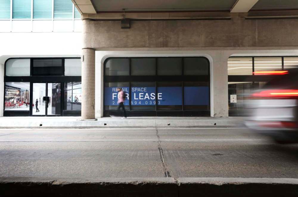 RUTH BONNEVILLE / WINNIPEG FREE PRESS
Retail space is for lease at the Newport building across from Canada Life Centre. Eighty-two per cent of downtown Winnipeg retail stores have seen a decrease in revenue.