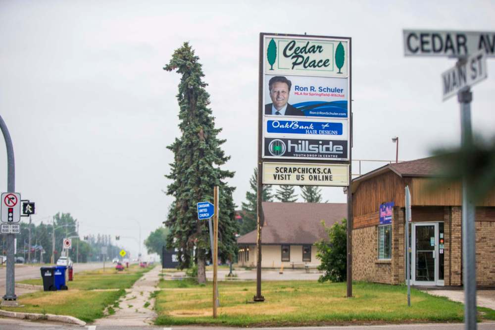 MIKAELA MACKENZIE / WINNIPEG FREE PRESS
Ron Schuler's riding office in Oakbank.