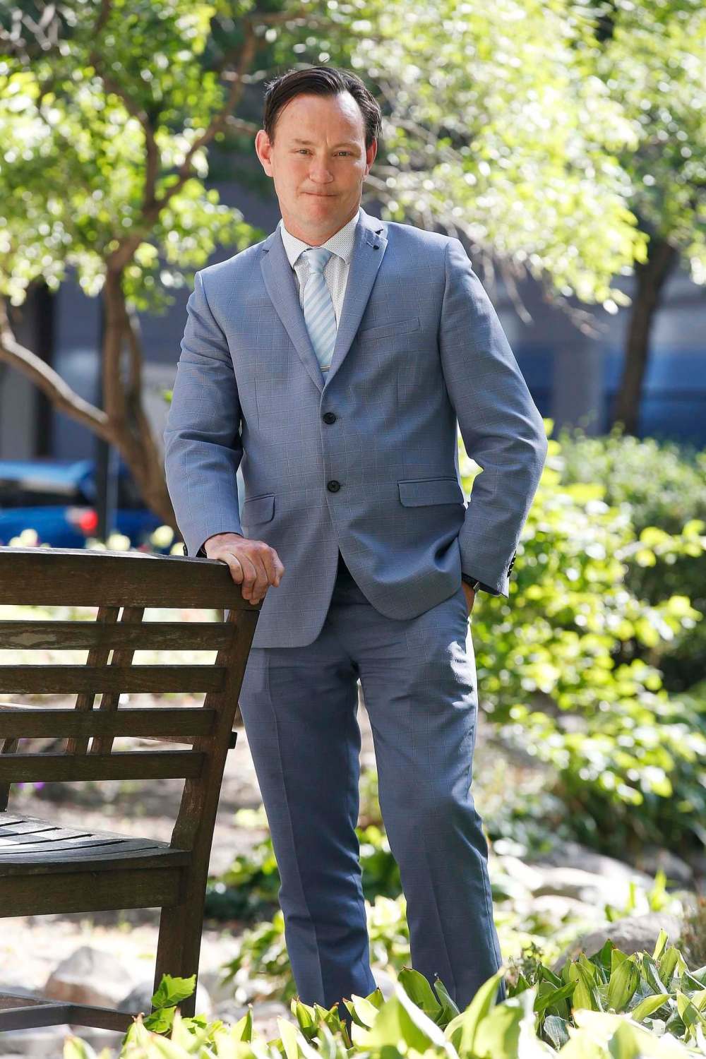 JOHN WOODS / WINNIPEG FREE PRESS
Sean Gallop says achieving your dreams all starts with a plan. The 49-year-old, who battled addiction and homelessness in the past, is now a law school graduate. Gallop says his past isn’t something to put behind him, it’s something he want to use to help others.