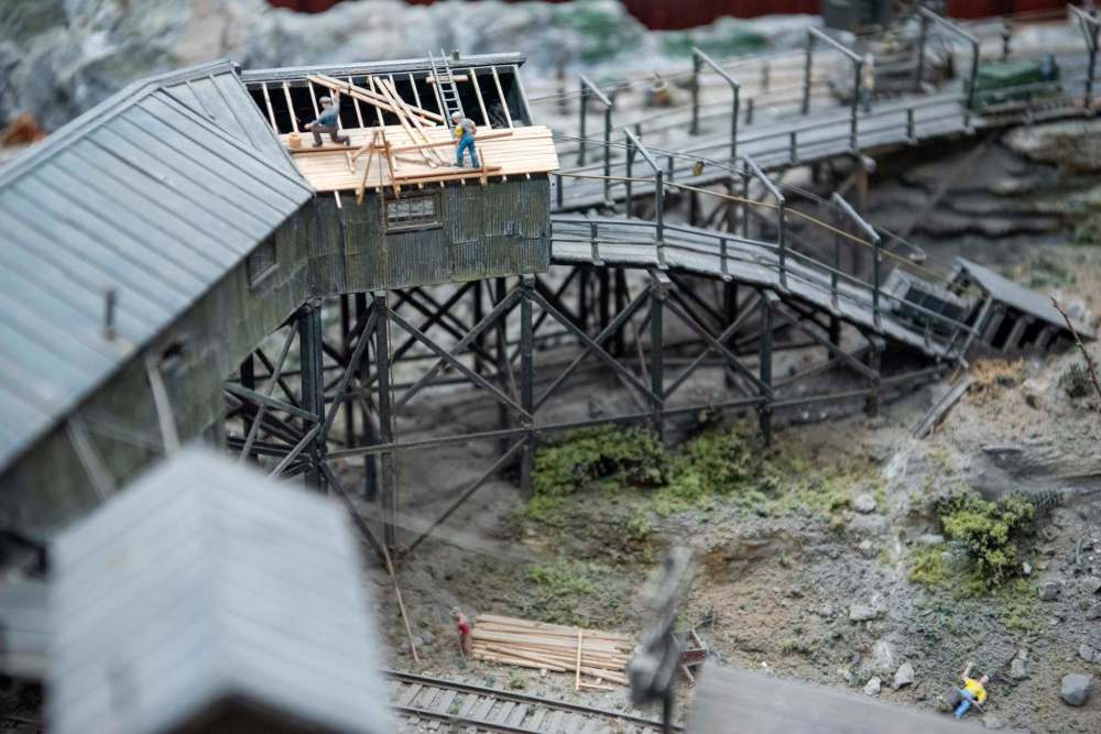 One of the scale model buildings created by Jock Oliphant. (Alex Lupul / Winnipeg Free Press)