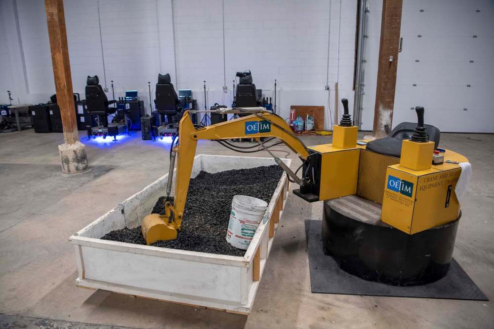 ALEX LUPUL / WINNIPEG FREE PRESS
Training equipment waits to be used in the Manitoba Building Trades Institute’s Safety Hall.