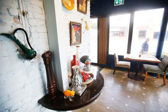 JOHN WOODS / WINNIPEG FREE PRESSTabula Rasa’s menu, the brainchild of head chef Kurt Kolbe, is made up of fish-forward shareable plates with Mediterranean influences.