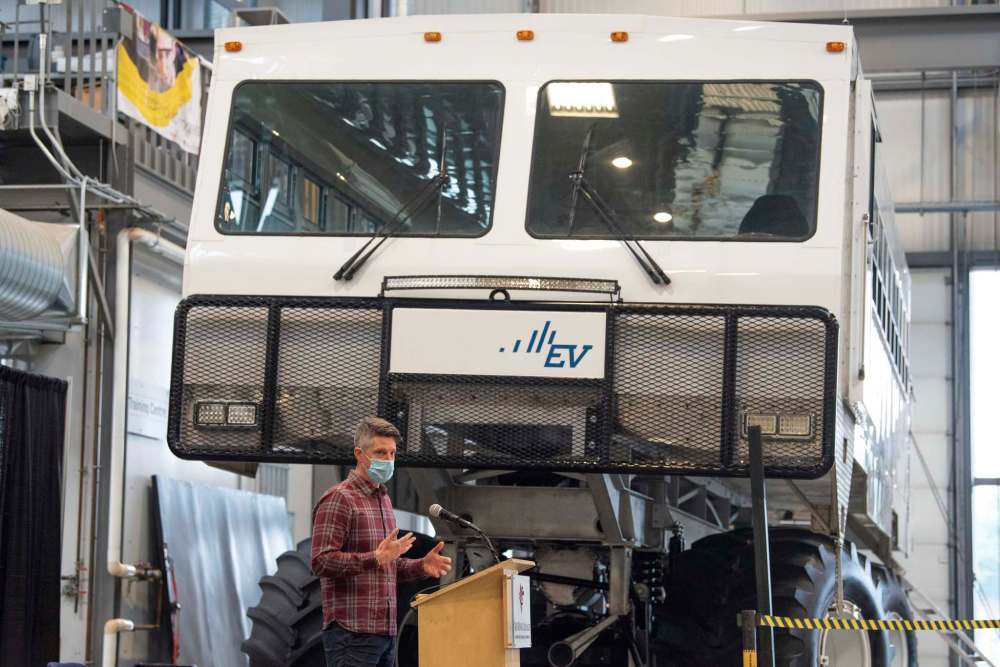 ALEX LUPUL / WINNIPEG FREE PRESS
With the EV Tundra Buggy expected to be commissioned for this fall’s polar bear viewing season, CEO John Gunter figures Frontiers North can reduce its GHG emissions by 8.3 tonnes.