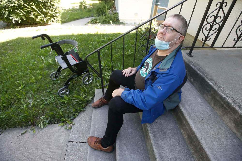 JOHN WOODS / WINNIPEG FREE PRESSMark Olfert, was living in a Main Street hotel until it was damaged by fire, is photographed outside his friend’s home where he is staying until he can get his own place in Winnipeg Thursday, August 25, 2021.
Reporter: Robertson