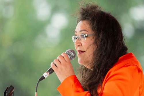 MIKE SUDOMA / Winnipeg Free Press
Manitoba opera singer Rhonda Head performs at Assiniboine Park; she will be at the Fall Fair on Friday.