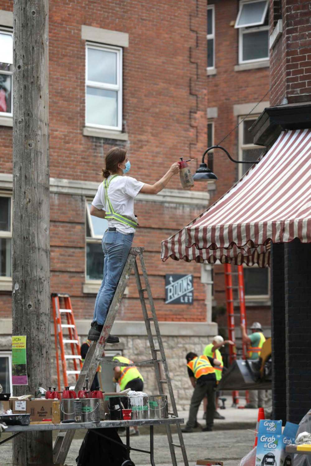 Ruth Bonneville / Winnipeg Free Press Files
The Langside area got a Montreal makeover to look like the Quebec city for the locally produced CBC series The Porter in July.