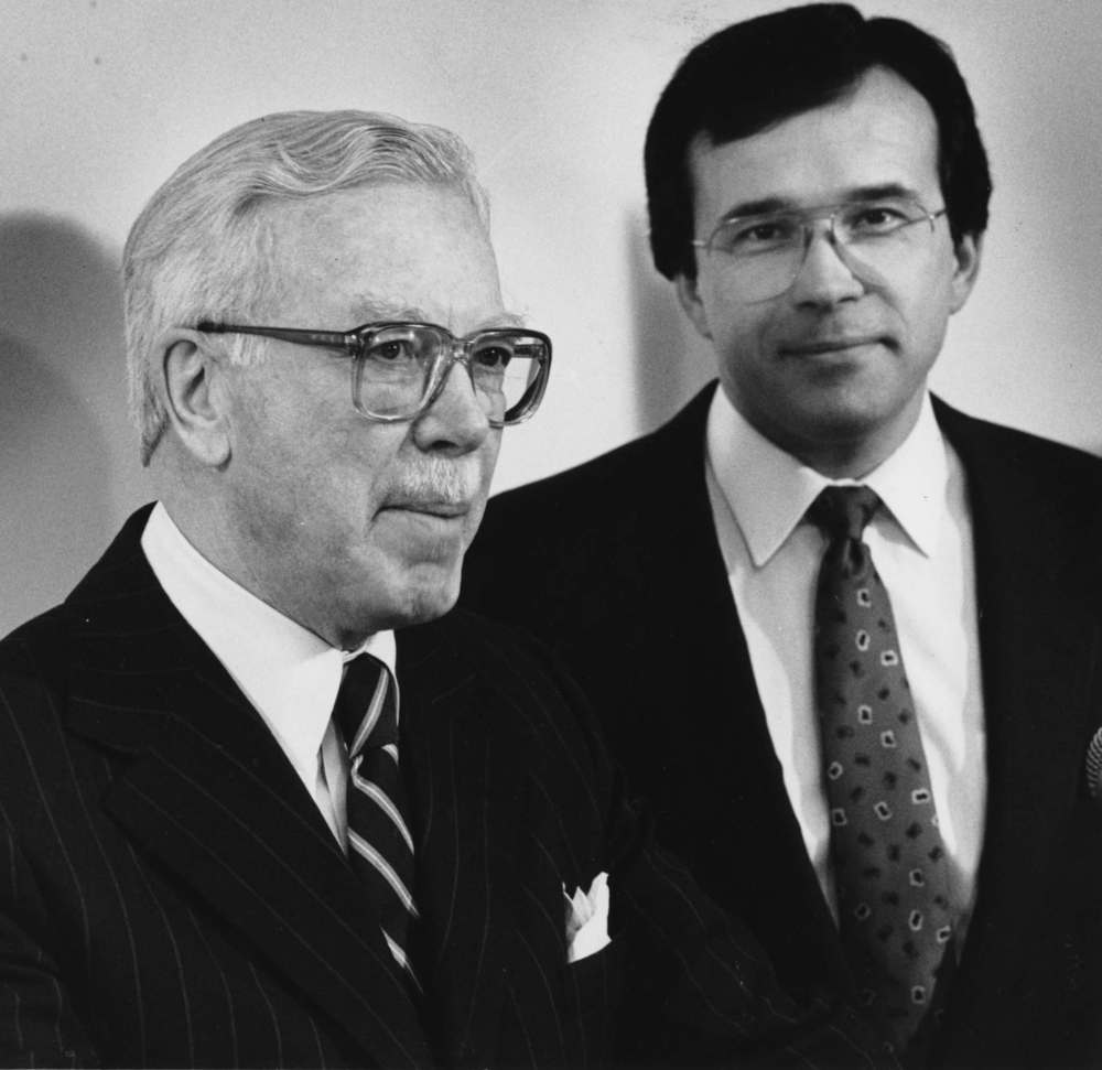 Filmon says former premier Duff Roblin (left), who spearheaded building the floodway, should be remembered as a Manitoba icon. (Gerry Cairns / Winnipeg Free Press files)