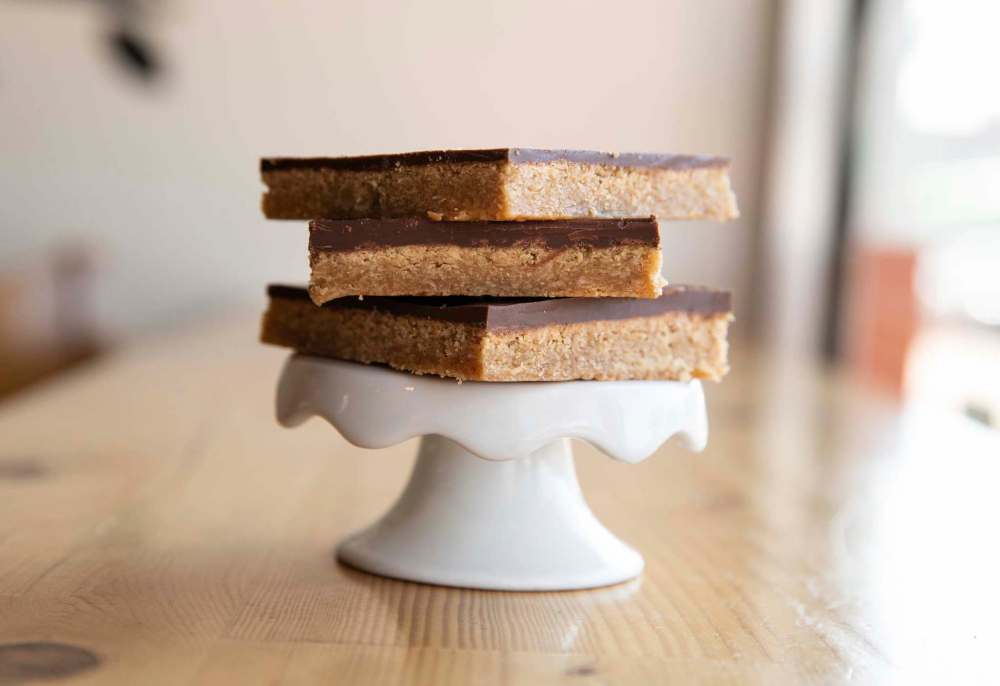 Peanut butter oat bar at Cocoabeans. (Jessica Lee / Winnipeg Free Press)