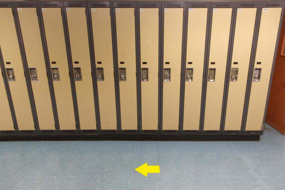Contact tracing involves reviewing class and cohort information, seating charts, public health measures, daycare enrollment and bus lists. (Mike Deal / Winnipeg Free Press files)