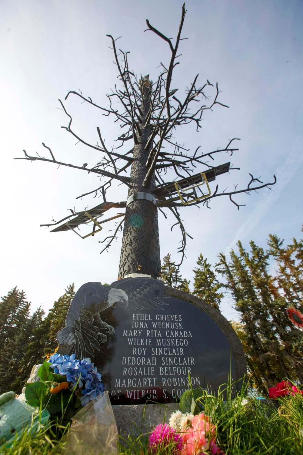 MIKE DEAL / WINNIPEG FREE PRESSA memorial in Portage la Prairie next to the former residential school erected for the eight students who died in a 1972 plane crash in Winnipeg.See Maggie Macintosh story210929 - Wednesday, September 29, 2021.