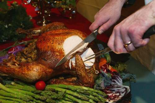 JOE BRYKSA/WINNIPEG FREE PRESS FILES
Thanksgiving traditions include turkey and squabbling.