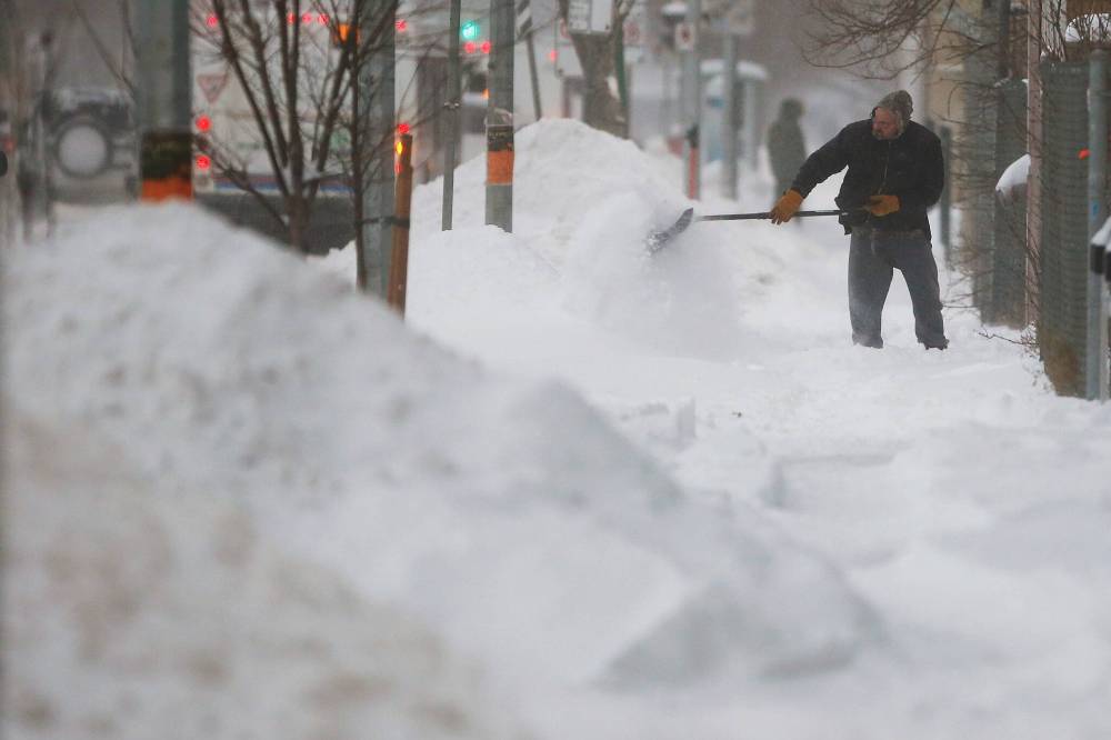 JOHN WOODS / WINNIPEG FREE PRESS FILES
Winnipeg has had 78.6 centimetres of snow dumped on it, compared to 55.2 cm at this time last year and 101.1 cm up until this time during the winter of 2019-20.