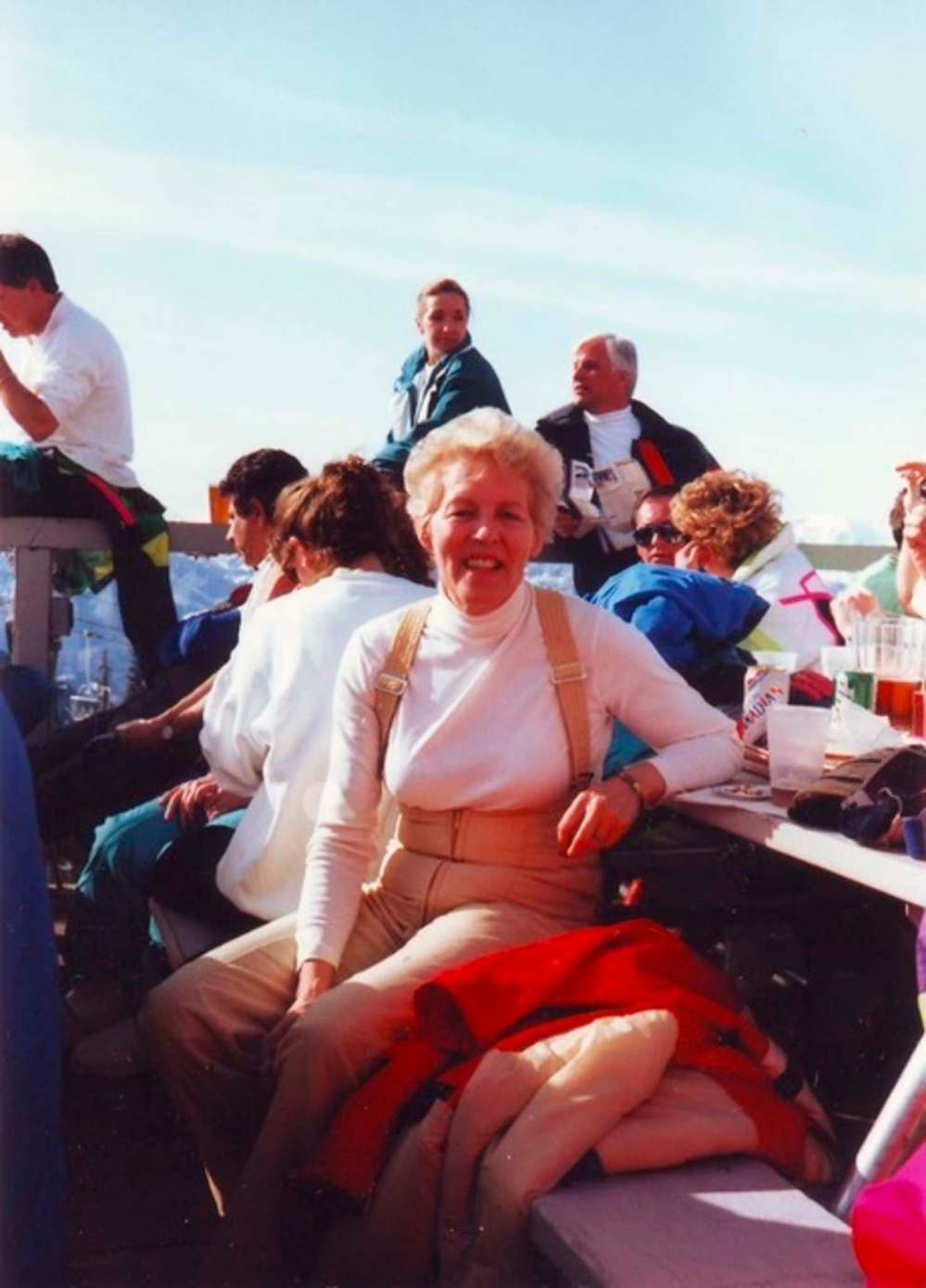 Submitted
Florence Swail
Florence Apres Ski