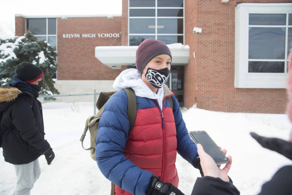 MIKE DEAL / WINNIPEG FREE PRESS
“The province is just expecting that everyone is either going to get or be exposed to COVID, which I think is pretty blatantly ableist,” said Dexter Lee, 15, a grade 9 student from Kelvin High School who took part in the walkout along with around 100 other students.