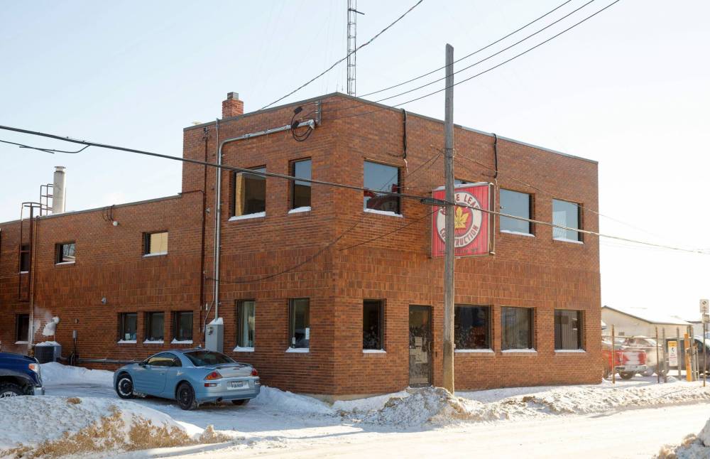 MIKE DEAL / WINNIPEG FREE PRESS
Maple Leaf Construction, head office at 777 Erin Street, filing lawsuit after they were scammed out of $400,000. Apparently, they had a sub-contractor do some work on a job and were later contacted to say the contractor’s banking information had changed. Maple Lead paid their bill using the new information only to learn it wasnt the sub-contractor who had contacted them, but fraud artists. Maple Leaf doesn’t know who the fraudsters are, so the only named defendant in the lawsuit is the bank that handled the transaction. This shows even big corporations can fall prey to these scams. See Dean Pritchard story 220119 - Wednesday, January 19, 2022.
