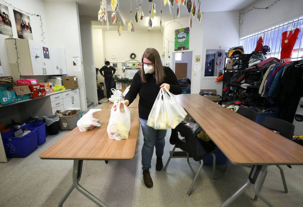 RUTH BONNEVILLE / WINNIPEG FREE PRESS
Christie Paul says the North Point Douglas Women’s Centre cupboards are nearly bare just as the most difficult months of the year arrive.
