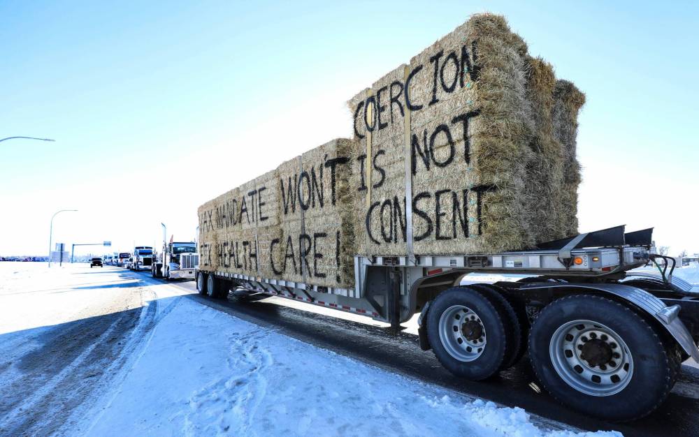 RUTH BONNEVILLE / WINNIPEG FREE PRESS
The Manitoba Trucking Association distanced itself from the protesters, saying it supports the Canadian Trucking Alliance’s stance concerning the convoy.