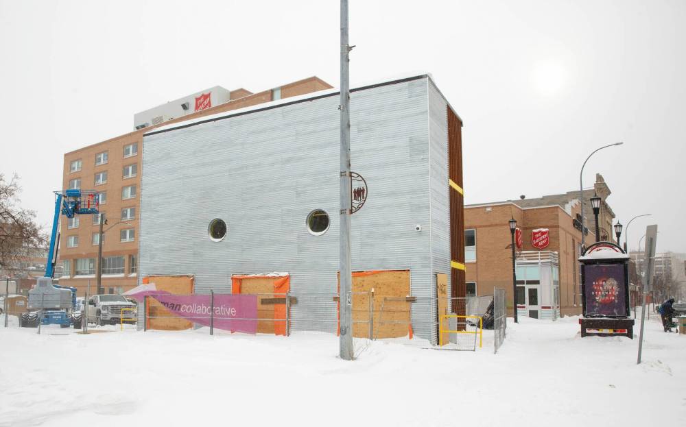 MIKE DEAL / WINNIPEG FREE PRESS
The public washroom slated for 715 Main was originally expected to open in December or January but now isn’t expected to open until March “because of material delays