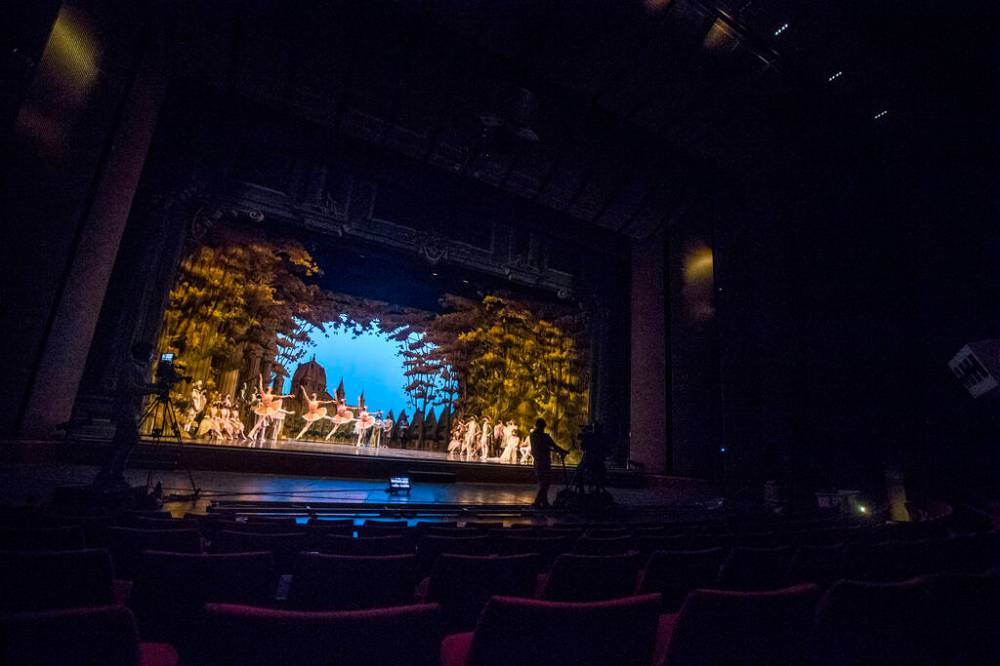 For Sleeping Beauty, the RWB teamed up with Winnipeg video and post-production company Frank Digital. (Mikaela MacKenzie / Winnipeg Free Press)