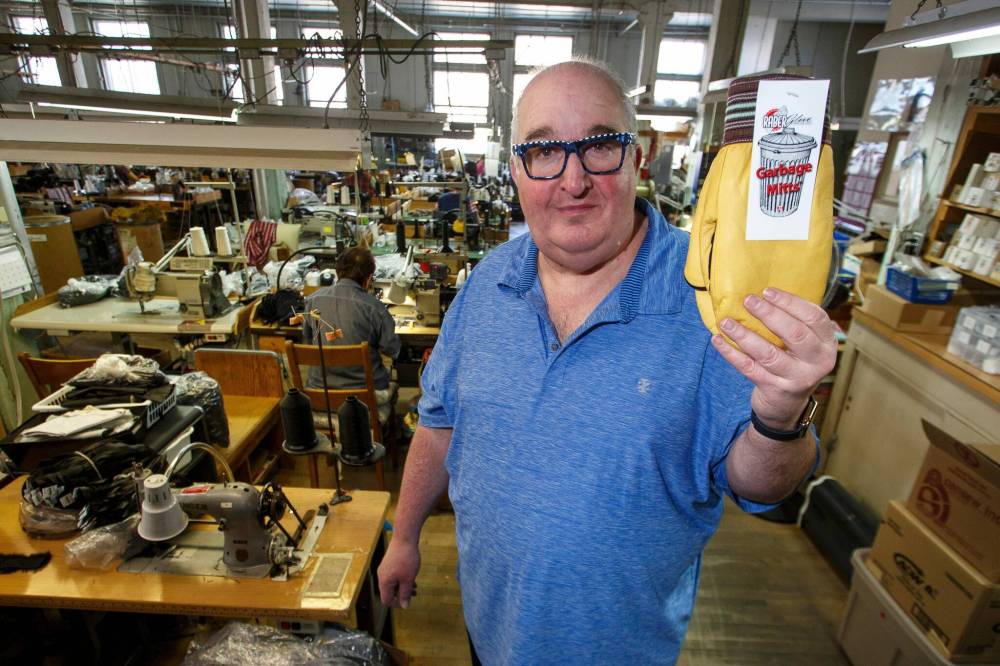 MIKE DEAL / WINNIPEG FREE PRESS
Howard Raber, the third-generation president of Raber Gloves and Mitts.