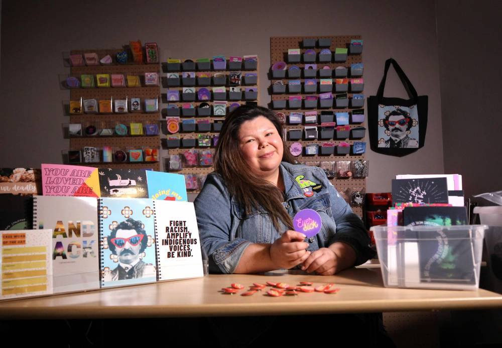 RUTH BONNEVILLE / WINNIPEG FREE PRESS
Nativelovenotes owner Amy Jackson founded the business online and dropped out of university to become a full-time entrepreneur.