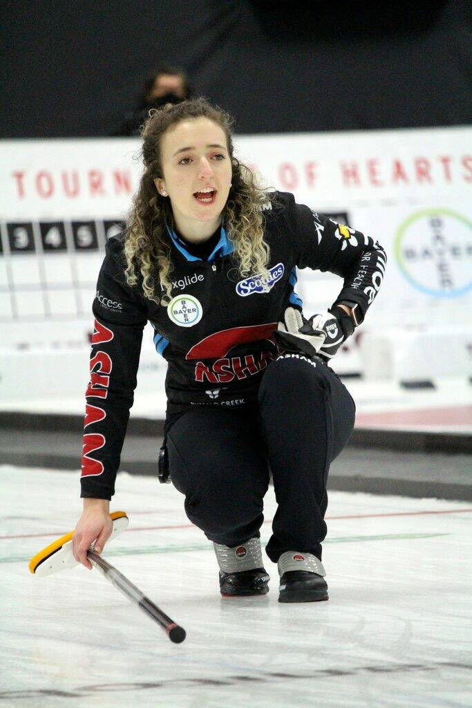 Mackenzie Zacharias gives her sweepers instructions during a shot in the second end of the Manitoba Scotties Tournament of Hearts final Sunday at the Carberry Plains Recreation Centre. (Lucas Punkari/The Brandon Sun files)