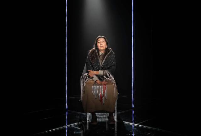 JESSICA LEE / WINNIPEG FREE PRESS
Tracey Nepinak plays the grandmother in Prairie Theatre Exchange’s The War Being Waged.