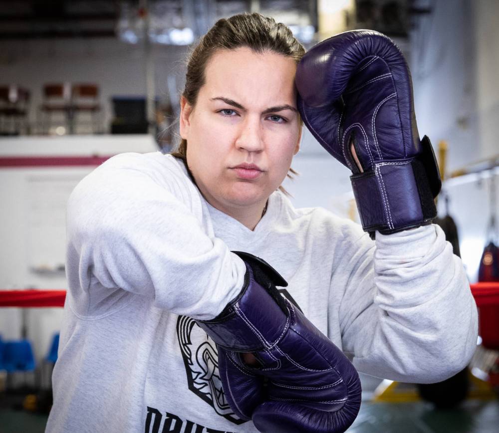 Sarah Carter is working on getting muay thai fighting registered as a provincial sports organization so they can hold matches in Manitoba. (Jessica Lee / Winnipeg Free Press)