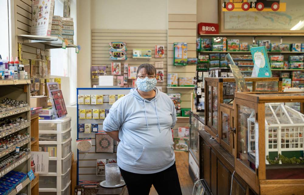 JESSICA LEE / WINNIPEG FREE PRESS
Anticipating pandemic-induced supply chain backlogs and rising prices, Toad Hall Toys Kari England began placing orders for the holidays last January — up to seven months earlier than normal for some products.