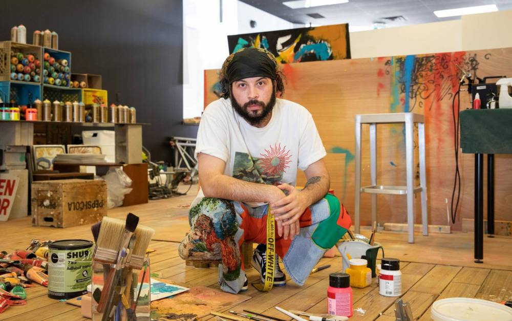 JESSICA LEE / WINNIPEG FREE PRESS
Syrian-born painter Bistyek, 25, was displaced by war.