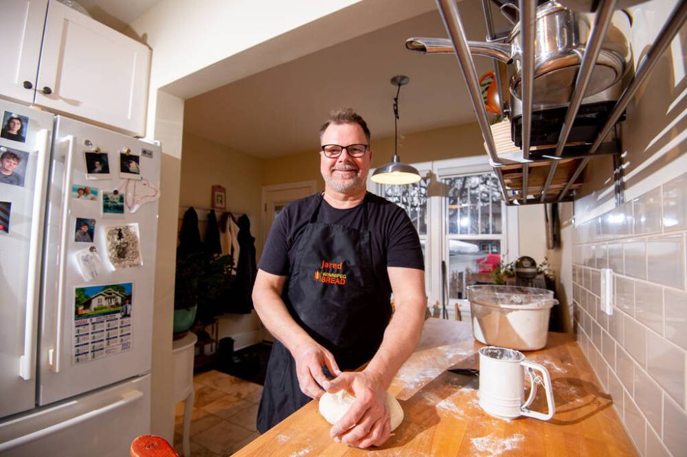 Mike Sudoma / Winnipeg Free Press
Bread maker Jared Ozuk serves up bread-making tips via Winnipeg Bread. The online instruction, which draws on his decades-long interest in baking, will toast its one-year anniversary next month.