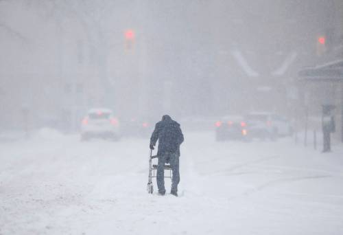 We Manitobans know a thing or two about blizzards. (John Woods / The Canadian Press files)