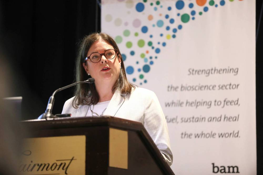 Premier Heather Stefanson said Monday she would consider raising the minimum wage further. (Ruth Bonneville / Winnipeg Free Press files)