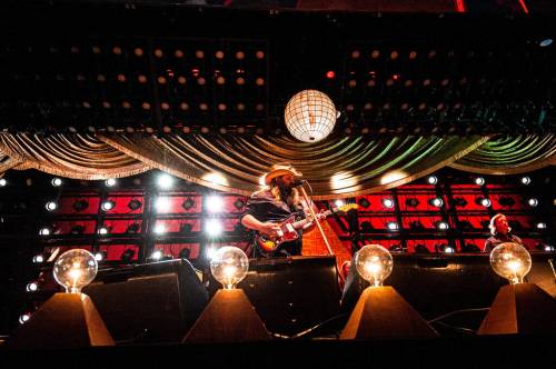 MIKE SUDOMA / WINNIPEG FREE PRESS
It’s his lyrics that set Chris Stapleton above most songwriters these days, and he has that knack of putting a twist in breakup and getting-back-together songs that elude so many.