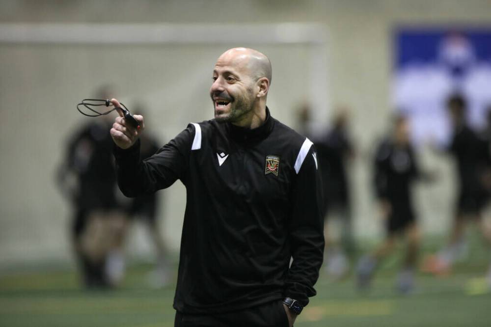Valour FC head coach and general manager Phillip Dos Santos. (Ruth Bonneville / Winnipeg Free Press files)