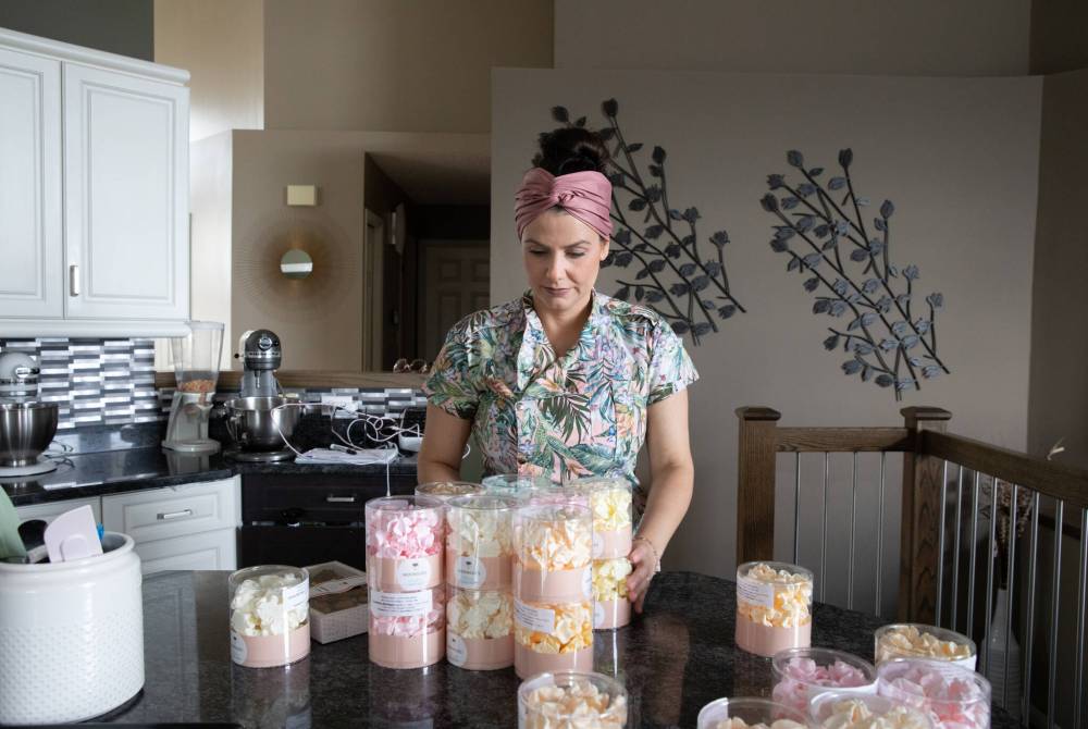 JESSICA LEE / WINNIPEG FREE PRESS
Madame Sucré is a familiar sight at local markets and pop-up sales, especially in summer, when Lima peddles her wares as often as four times a week.