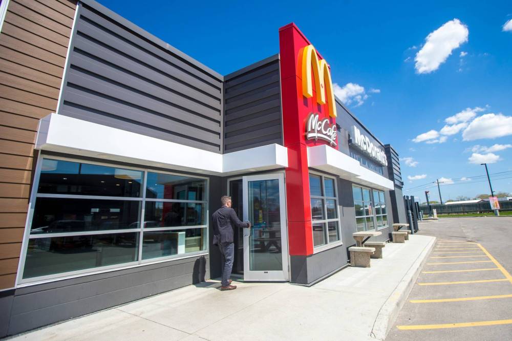 MIKAELA MACKENZIE / WINNIPEG FREE PRESS
As prices go up across the board, the Big Mac is forecasted to cost an average $8 CAD by the end of the year.