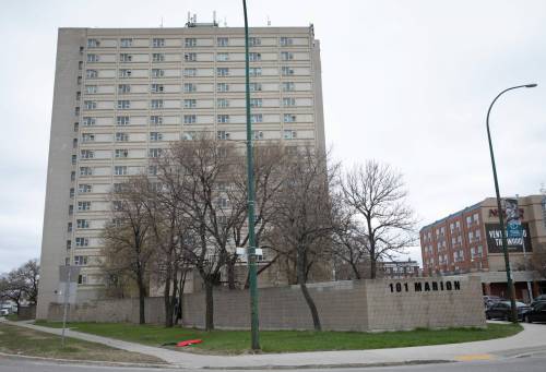 Some tenants at the Manitoba Housing complex at 101 Marion Street have expressed concern for their safety while living in the building. (Jessica Lee / Winnipeg Free Press)