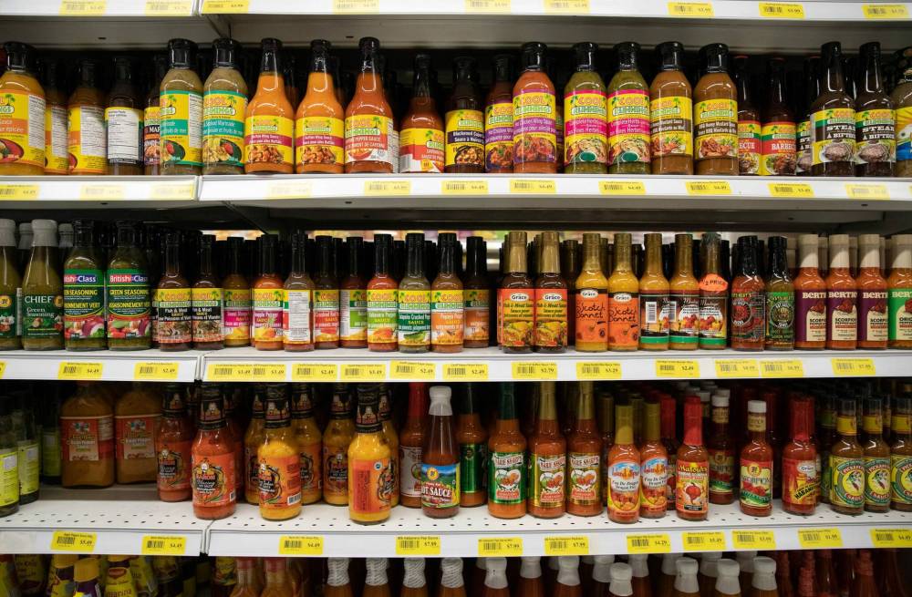 JESSICA LEE / WINNIPEG FREE PRESS
Dino’s has a wide selection of hot sauces.