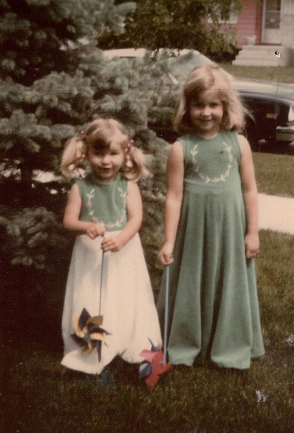 Jenn, left, and her sister, Allison, at their childhood home in the summer of 1975. (Supplied photo)