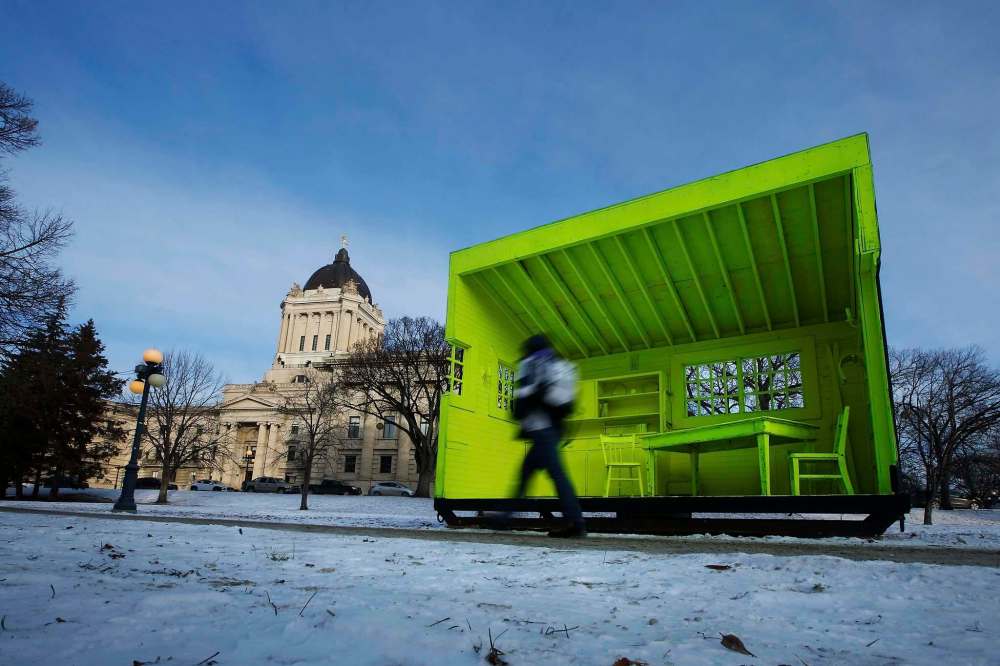 JOHN WOODS / WINNIPEG FREE PRESS
Warming huts are set up on the legislature grounds Wednesday in preparation for Saturday’s festivities. Illuminate 150 is the start of celebrations for Manitoba’s sesquicentennial.
