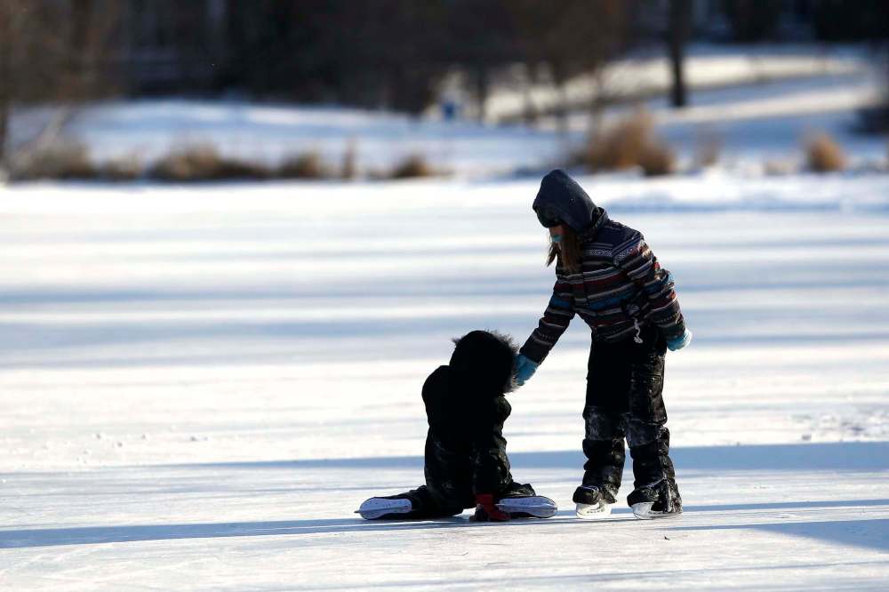 Manitoba's winters are almost two weeks shorter than 100 years ago, according to the results of a three-year analysis of winter temperature. (John Woods / Winnipeg Free Press)