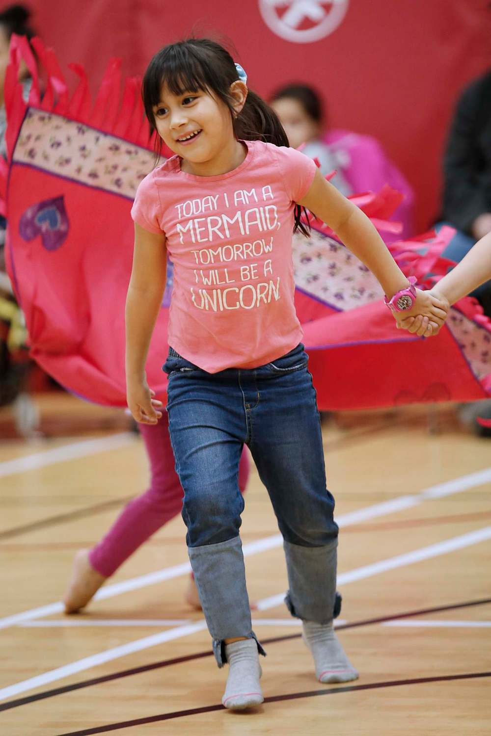 JOHN WOODS / WINNIPEG FREE PRESS
Winter Sinclair dances to the beat of the drum.