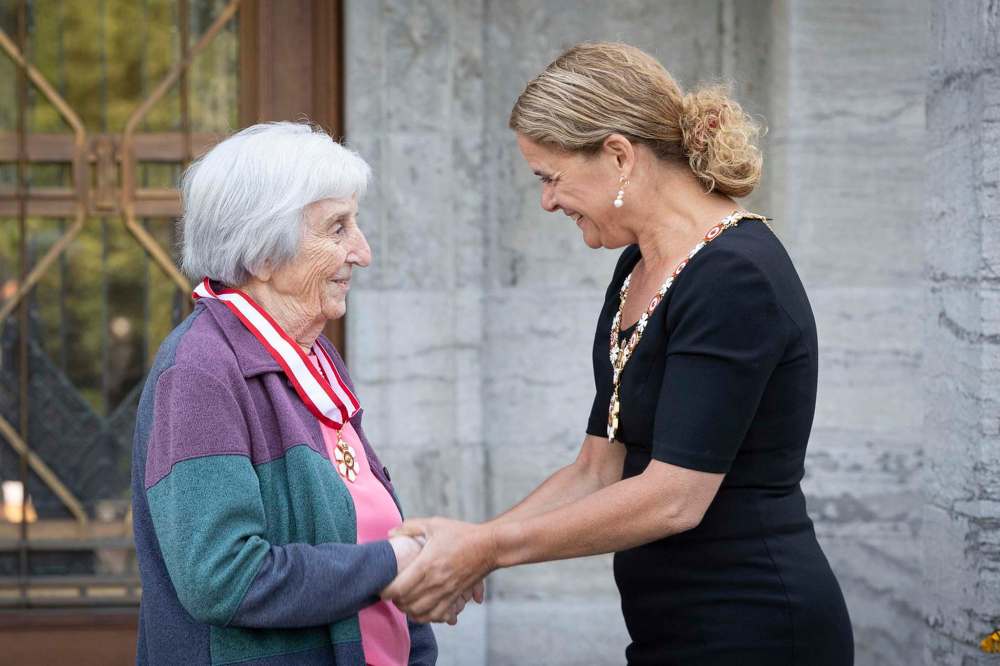 Johanie Maheu / Rideau Hall
Julie Payette, Governor General of Canada, presented the Officer insignia of the Order of Canada to Marion Lewis during a ceremony at Rideau Hall in September.