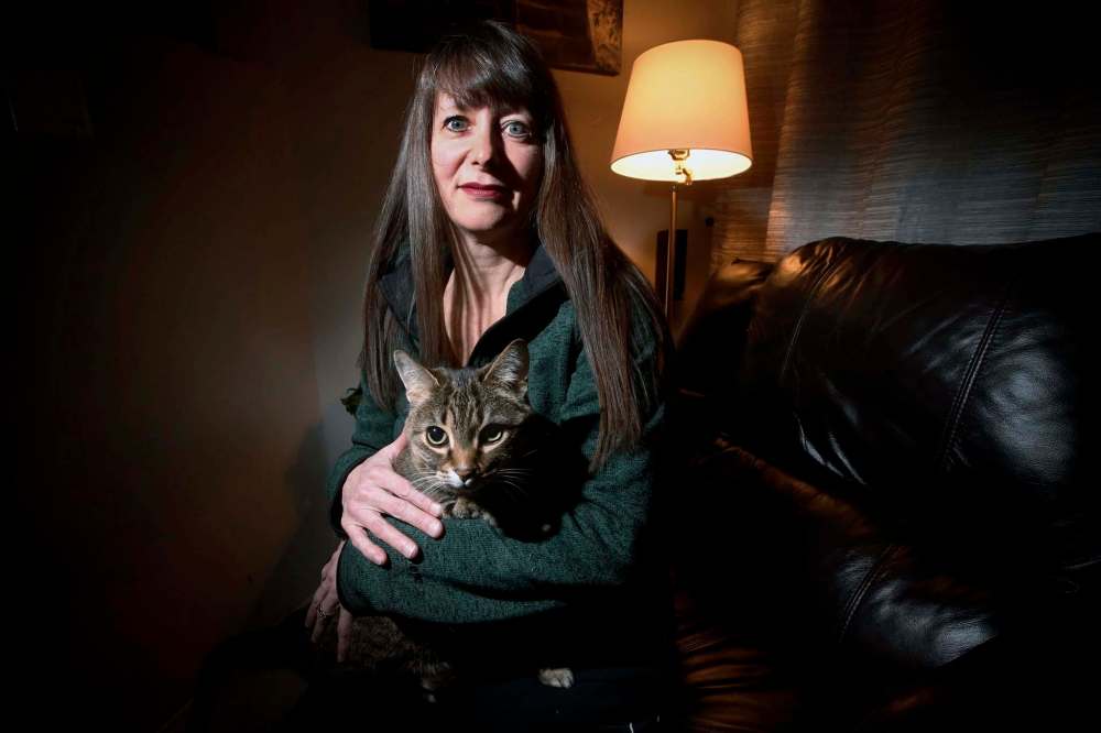 JOHN WOODS / WINNIPEG FREE PRESS
Mary Schultz is a cancer patient who had the virus that causes cervical cancer and fought recurring cancer for 12 years.