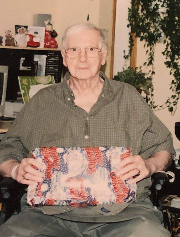 SUPPLIED
The late Sidney (Sid) Farmer’s Humbug sign has brought joy to Winnipeggers since 1974.