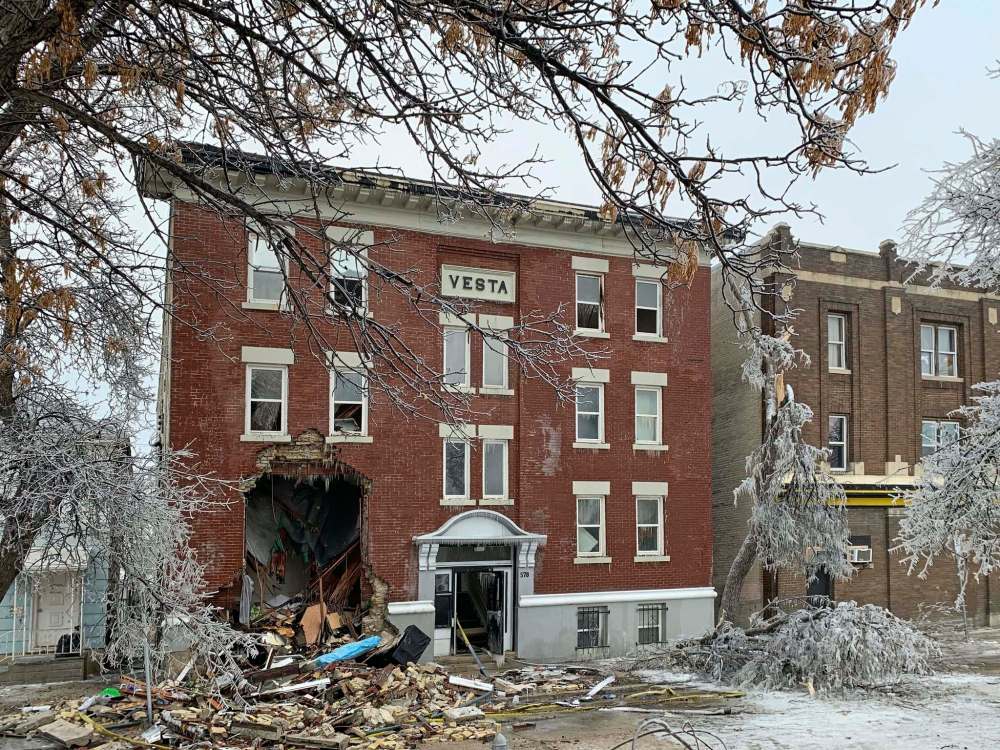 Current zoning dictates the apartment building at 576 Agnes St. can only be replaced with a single duplex. (Brent Bellamy)