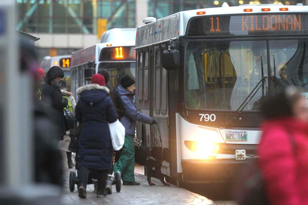 RUTH BONNEVILLE / WINNIPEG FREE PRESS FILES
Winnipeg Transit should focus on core services before expanding outward.
